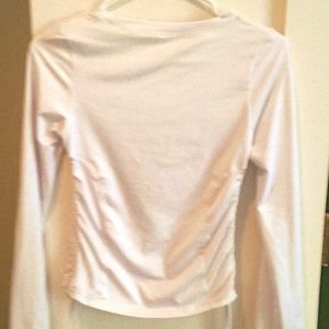 Long sleeve athletic shirt